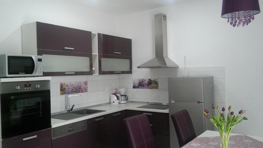 Apartment Vedran Каштела Экстерьер фото